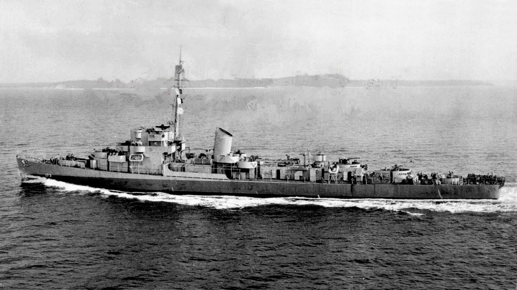 フィラデルフィア実験 ― 軍艦がまるごと消えたという米海軍の陰謀論、だが航海日誌はそれを静かに崩す