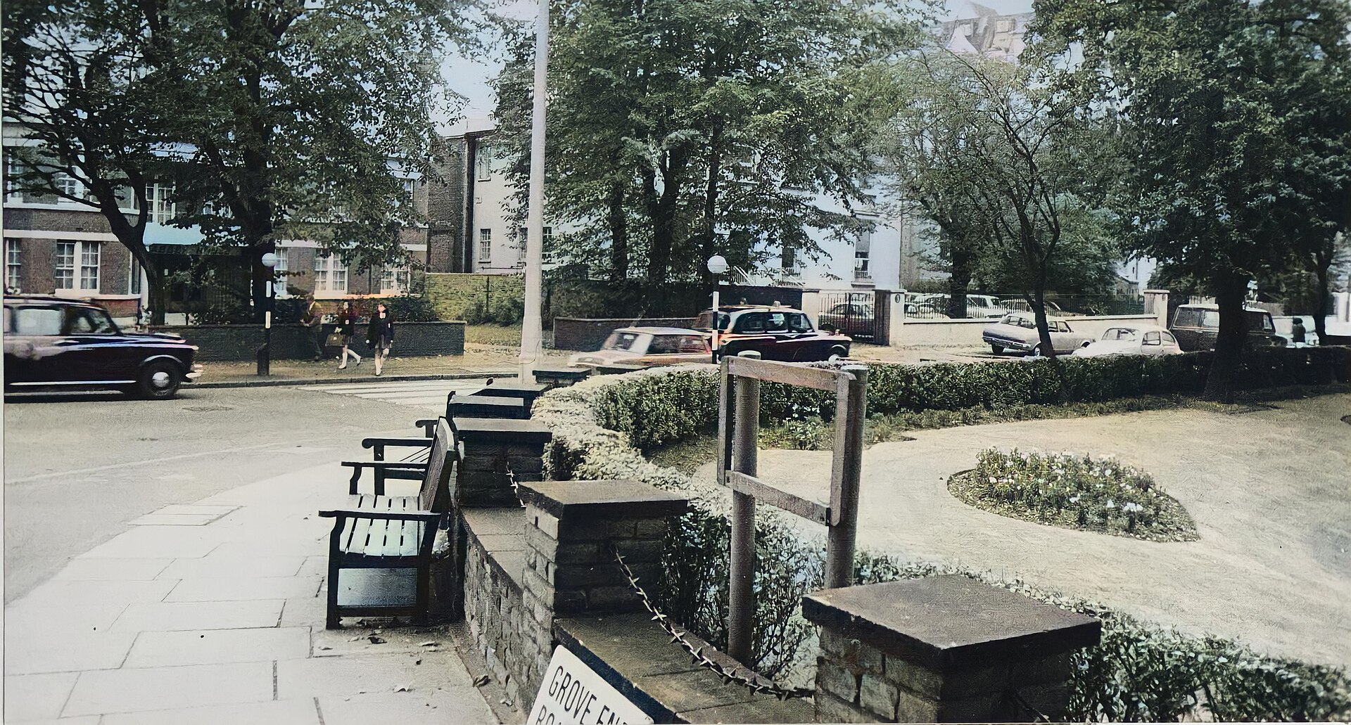 1969年当時のロンドン、アビー・ロードの実景 - ジャケットが撮影された横断歩道一帯