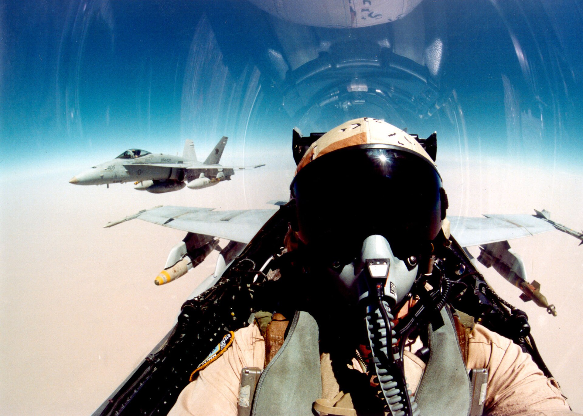 A U.S. Navy F/A-18 cockpit — the seat from which pilots came face to face with something they could not explain. (US Navy, Public Domain)